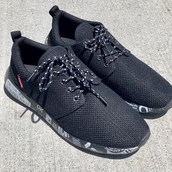 Famous Running Shoes - Picture 2 of 4